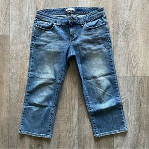 Aeropostale Women's Medium Wash Jean Capris